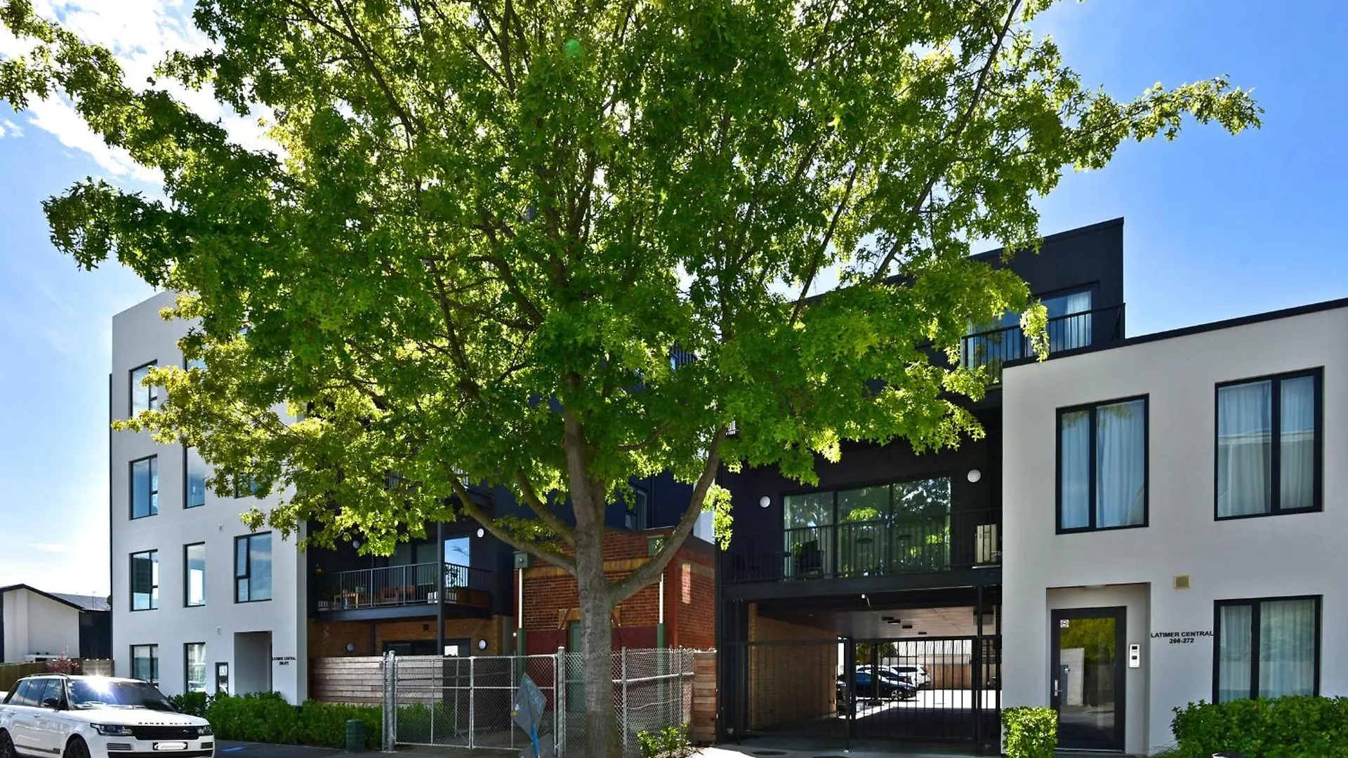 Latimer Central - Christchurch Holiday Homes Apartment